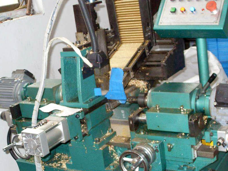 自動鉆攻機需要調(diào)試多久?