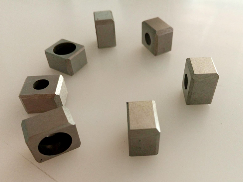 加工中心材料越硬轉速是不是轉速越低？