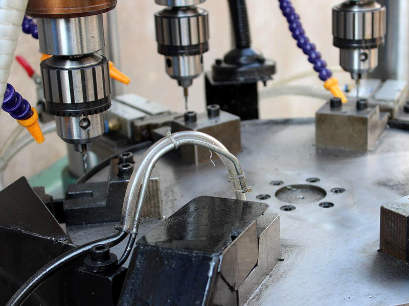 鉆攻機(jī)攻絲要不要加油？